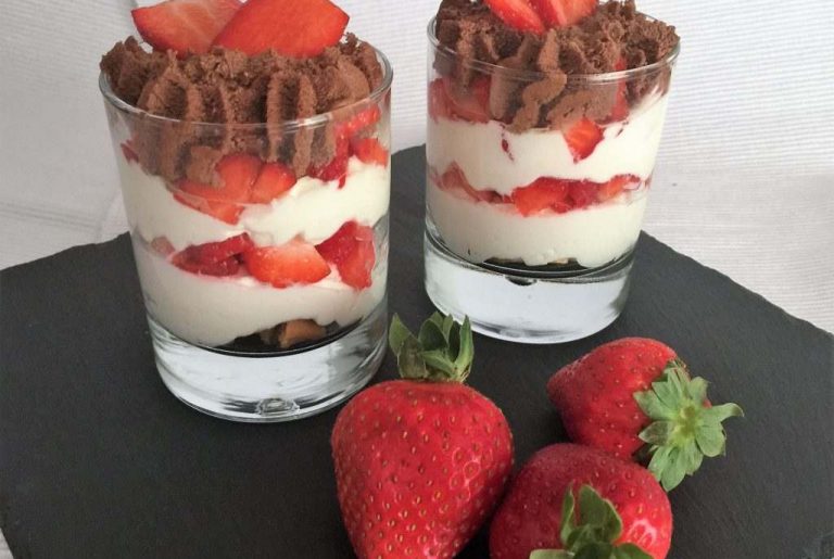 como hacer fresas con nata