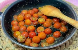 como hacer tomates especiados