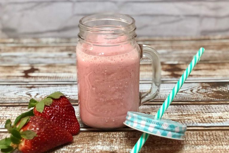 como hacer batido de fresas
