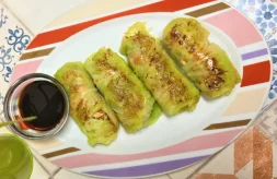 como hacer rollitos de col rellenos de salmón