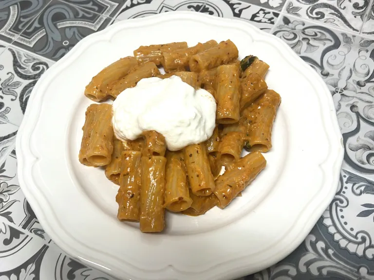 como hacer macarrones con burrata