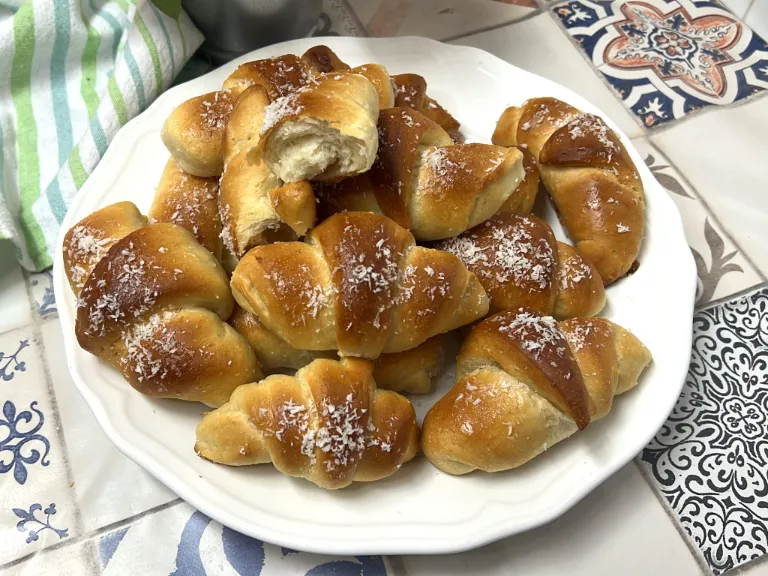 como hacer croissants de coco