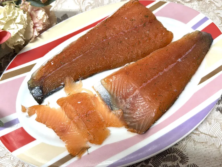 como hacer salmón marinado casero