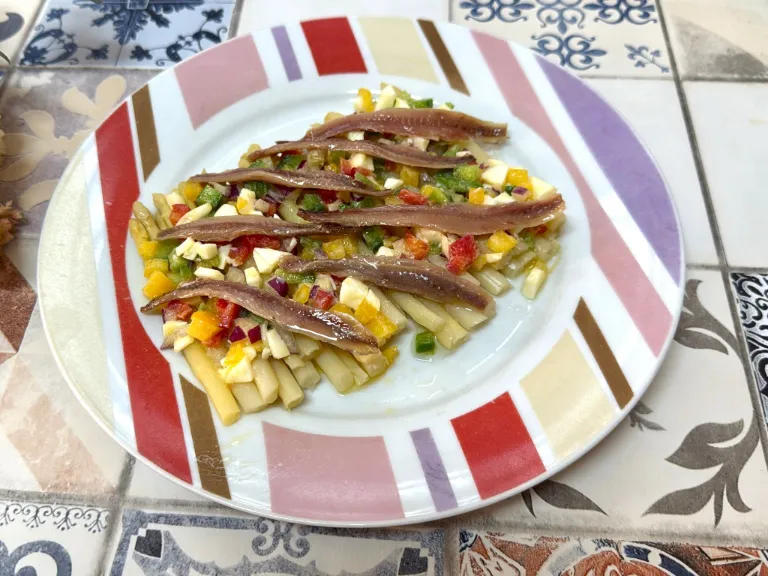 como hacer espárragos con picadillo