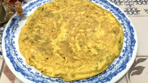 como hacer tortilla de gambas al ajillo