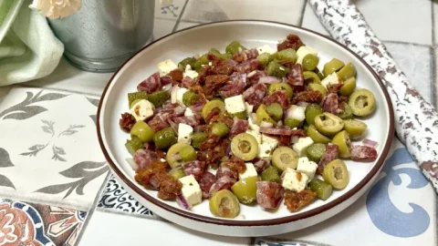 como hacer ensalada de fuet