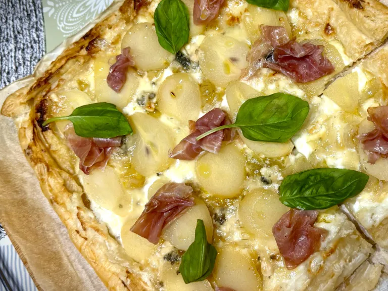 como hacer coca de pera y quesos