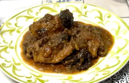 como hacer pollo con ciruelas y pasas